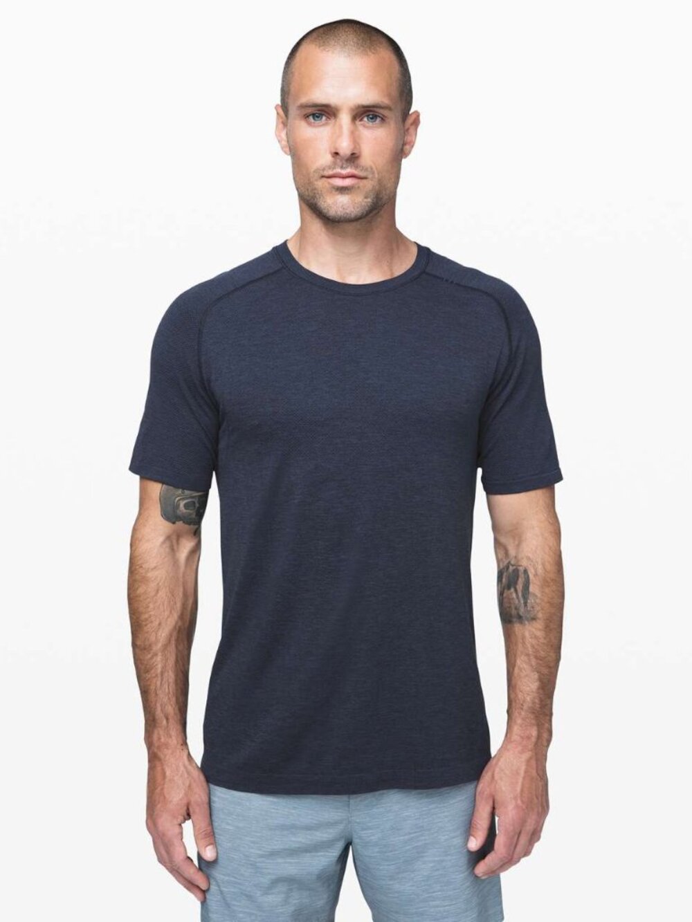 Lululemon Men's Metal Vent Tech Short Sleeve 2.0 - Navy